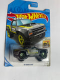 87 Dodge D100(blister bent)- Hotwheels USA (2021)