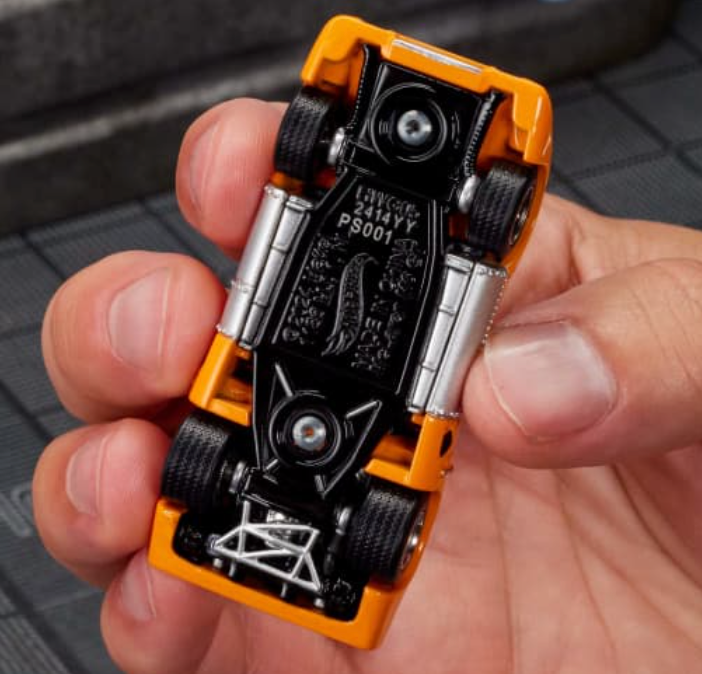 McLaren M6GT-Hot Wheels Elite64