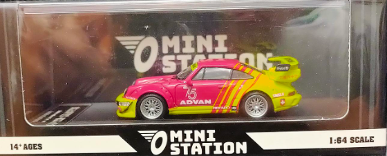 Porsche 964 GT RWB Advan, Pink/Yellow with Figurine limited to 499 units worldwide
