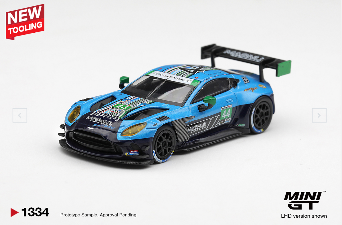 Pre-Order) Aston Martin V8 Vantage 